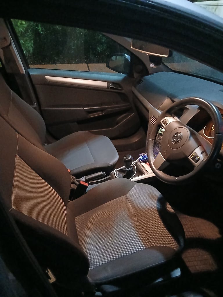 Vauxhall, ASTRA, Hatchback, 2010, Manual, 1364 (cc), 5 doors