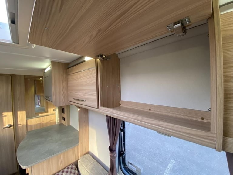 2015 COACHMAN VISION 450/2 DESIGN EDITION LUXURY CARAVAN
