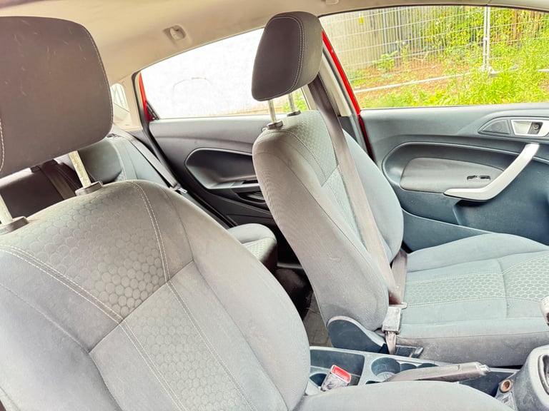 ( 2011 - DIESEL) FORD FIESTA TDCI 1.4*£20 TAX*MOT-1 YEAR *like vauxhall astra corsa focus mazda 2