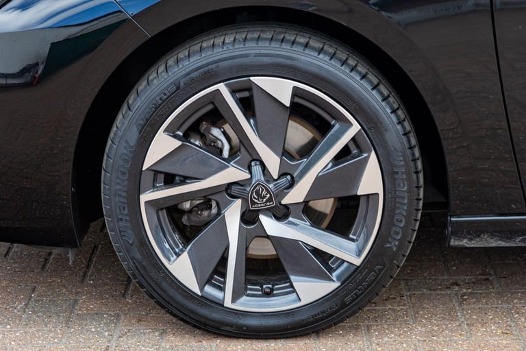 2024 Peugeot 308 SW 1.2 PureTech Allure Estate 5dr Petrol EAT Euro 6 (s/s) (130 ps) ESTATE Petrol...