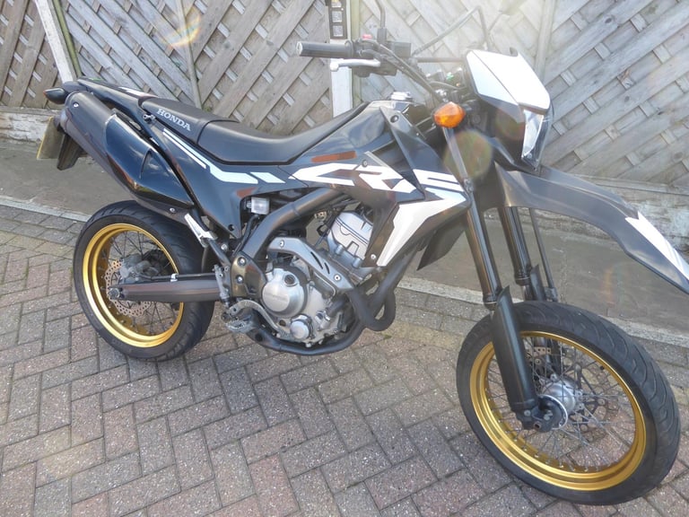 image for HONDA CRF 250 SUPER MOTO 63 REG LOW MILES TIDY BIKE MOT TILL 6,6,26