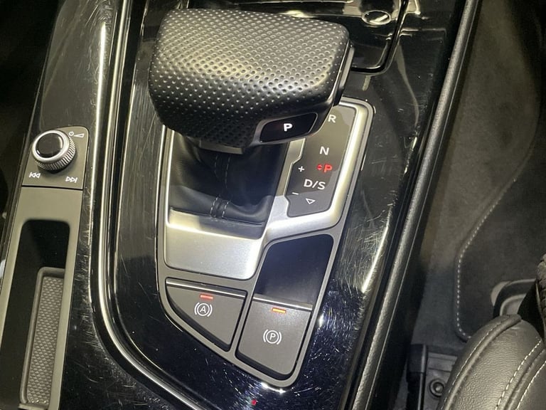 2020 70 AUDI A4 AVANT 2.0 TFSI 35 BLACK EDITION ESTATE 5DR PETROL S TRONIC EURO 