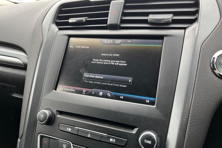 2016 Ford Mondeo 2.0 TDCi Titanium 5dr ** Sync 2 - Bluetooth / USB Connection ** Manual Hatchback...