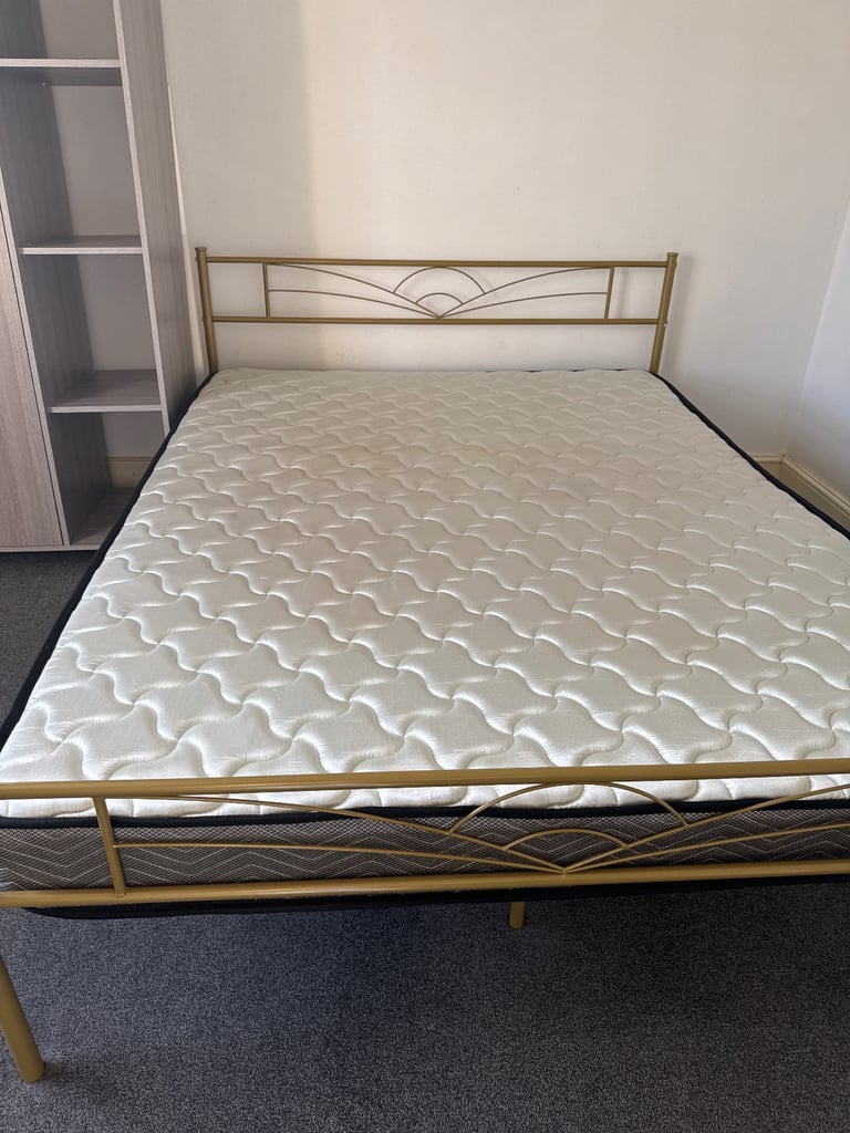image for King size bed with mattress 