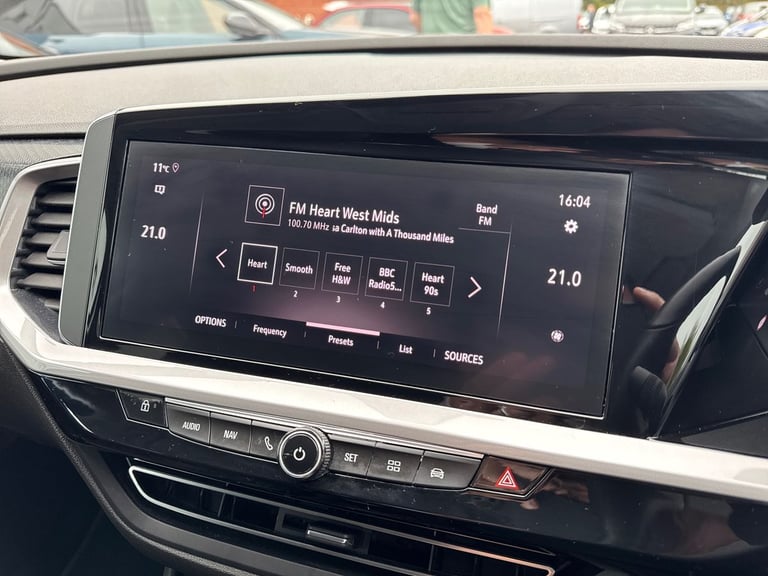 2023 Vauxhall Grandland Grandland 1.2 Turbo 130ps Ultimate Hatchback Petrol Manual