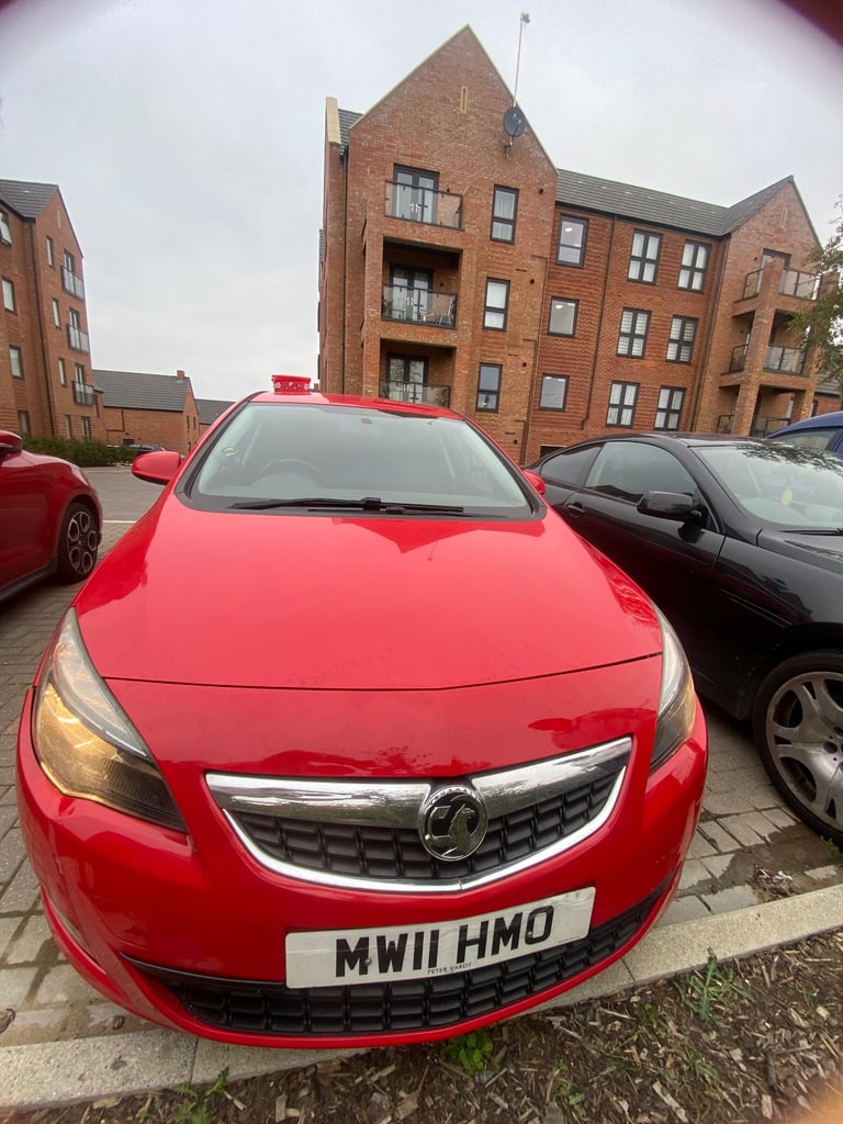 Vauxhall, ASTRA, Hatchback, 2011, Manual, 1598 (cc), 5 doors