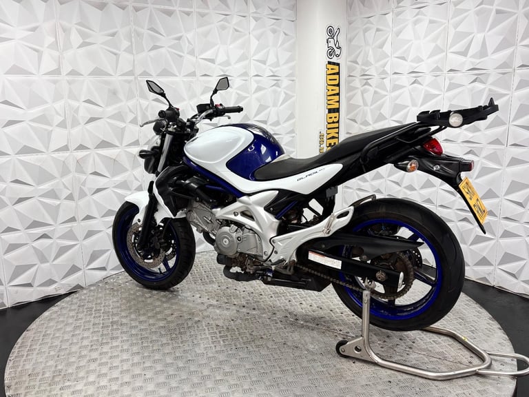 2011 Suzuki Gladius 650 | *WARRANTY PROVIDED*
