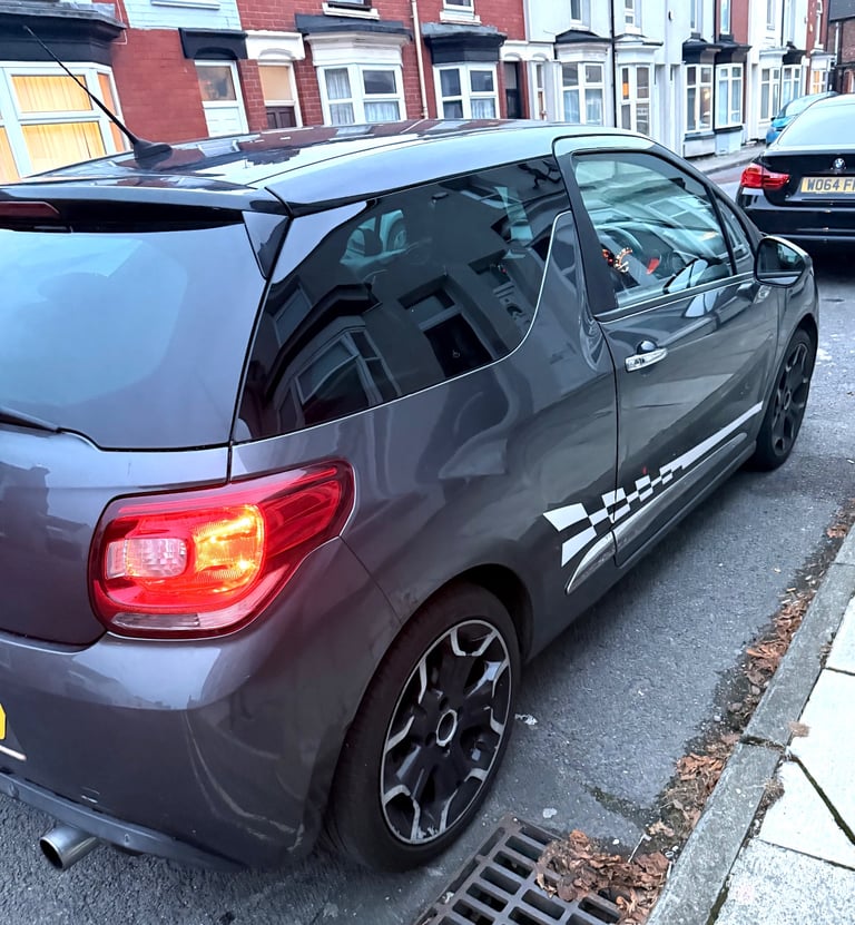 Citroen, DS3, Hatchback, 2012, Manual, 1560 (cc), 3 doors