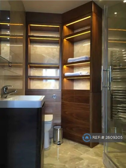 2 bedroom flat in Bridge Place, London, SW1V (2 bed) (#2609305)