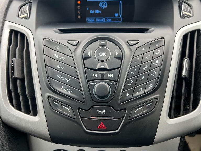 2013 Ford Focus 1.6 Zetec Euro 5 5dr HATCHBACK Petrol Manual