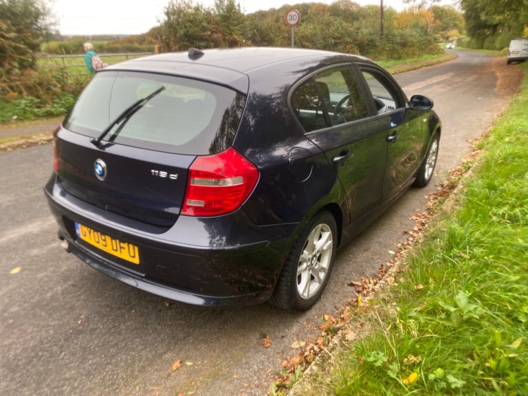 BMW, 1 series £35 tax 2009 118d
