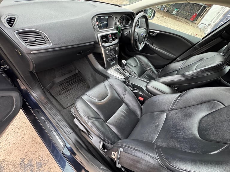 2016 Volvo V40 2.0 D3 SE Lux Nav Euro 6 (s/s) 5dr HATCHBACK Diesel Manual