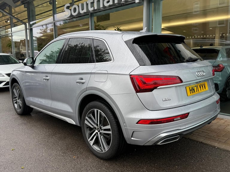  Audi Q5 2.0 TFSIe 55 Competition SUV 5dr Petrol Plug-in Hybrid S Tronic quattro Eur Petrol/Elect...