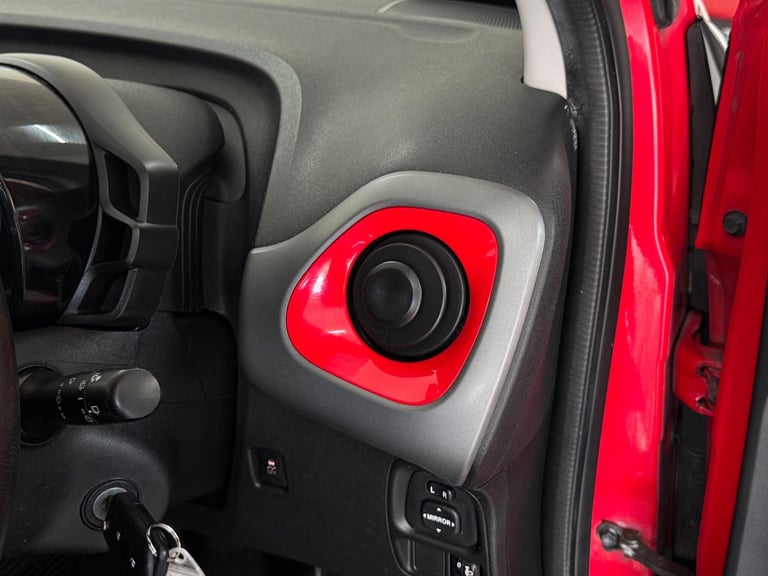 2019 Toyota AYGO 1.0 VVT-i x-play Euro 6 5dr HATCHBACK Petrol Manual