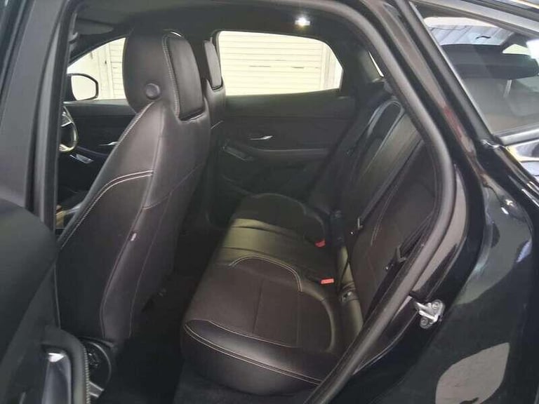2019 Jaguar E-Pace 2.0 D150 R-Dynamic SUV 5dr ESTATE Diesel Manual