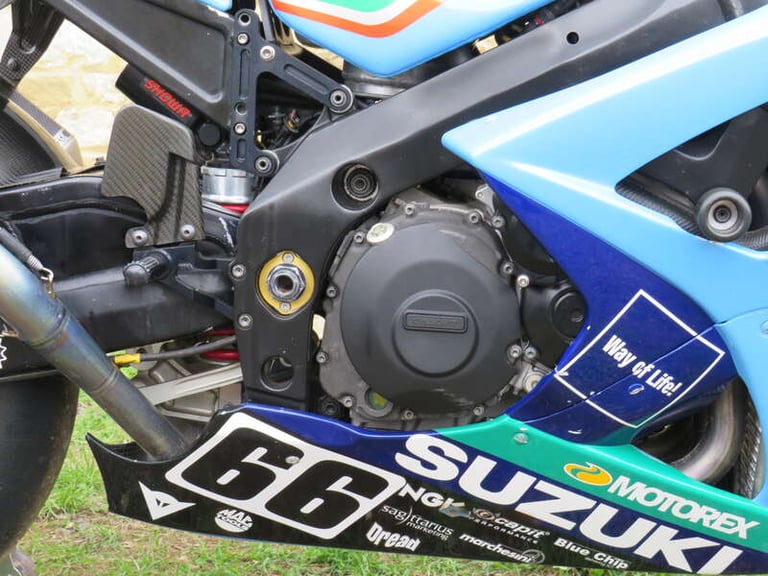 Suzuki GSX-R1000 K8 BSB Manual
