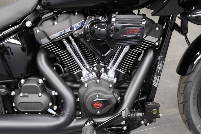 2025 Harley-Davidson FXLRST Softail Low Rider ST in Vivid Black 