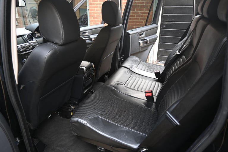 2016 Land Rover Discovery 4 3.0 SD V6 SE Auto 4WD 5dr PANEL VAN Diesel Automatic