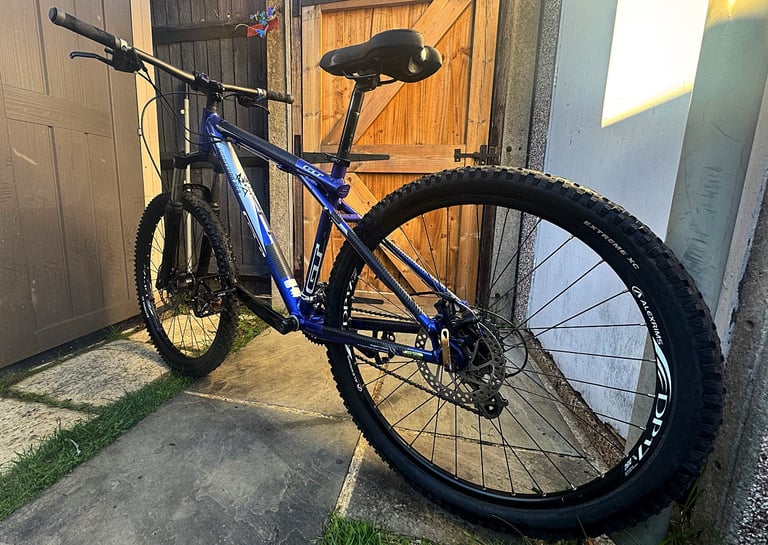 GT aggressor mountain bike hardtail vgc 16” 