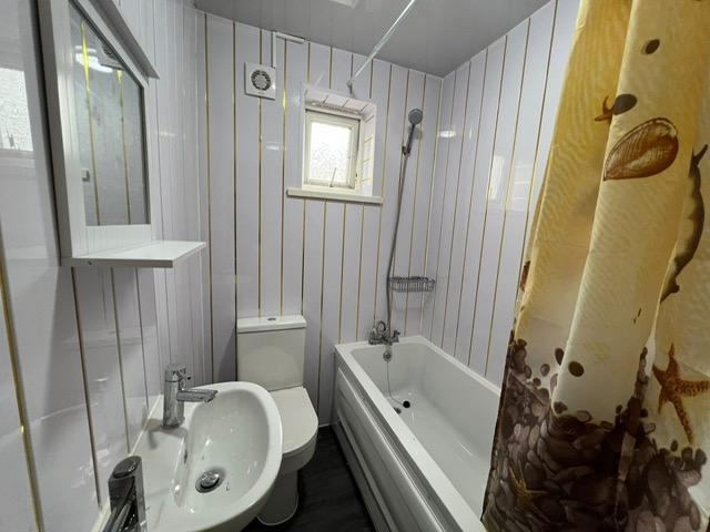 TO LET • 4-Bed House - Frith Road - Leytonstone -  E11 4EY