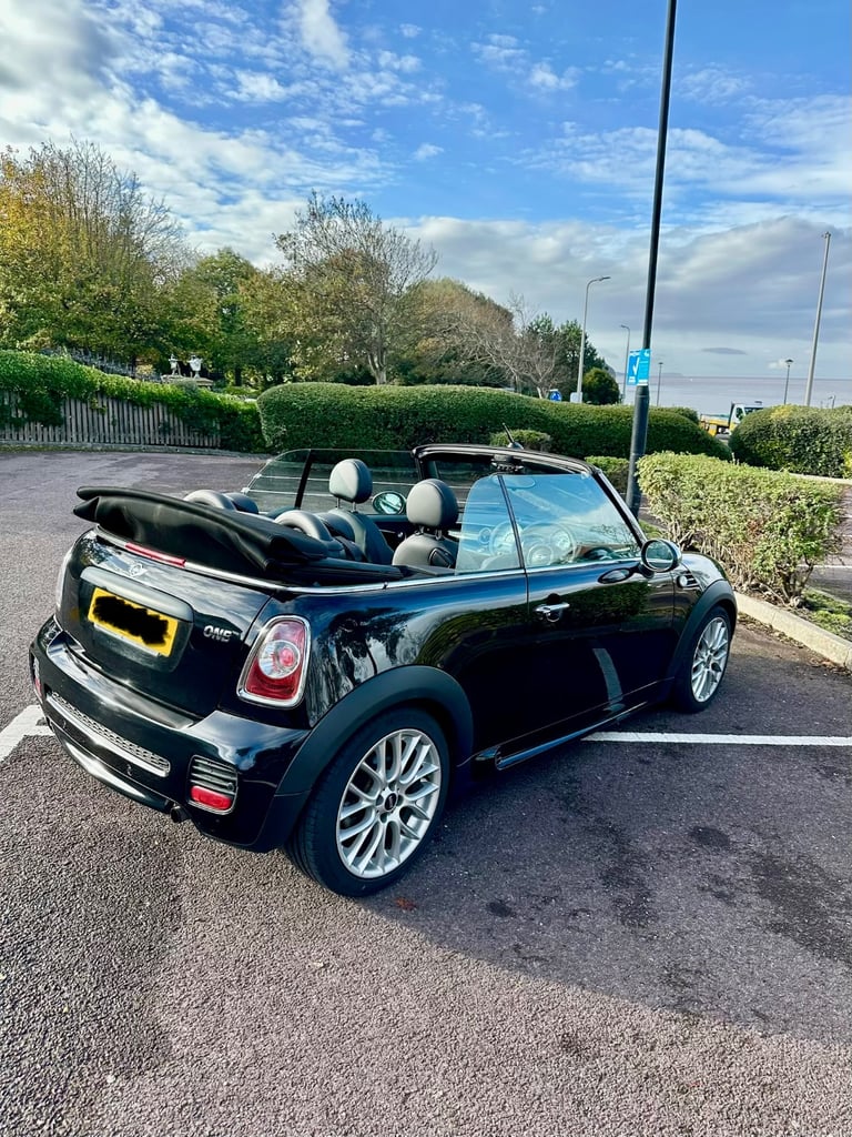 Mini, CONVERTIBLE, Convertible, 2012, Manual, 1598 (cc), 2 doors