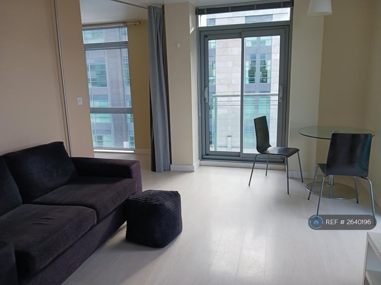 1 bedroom flat in Manor Mills, Leeds, LS11 (1 bed) (#2640196)