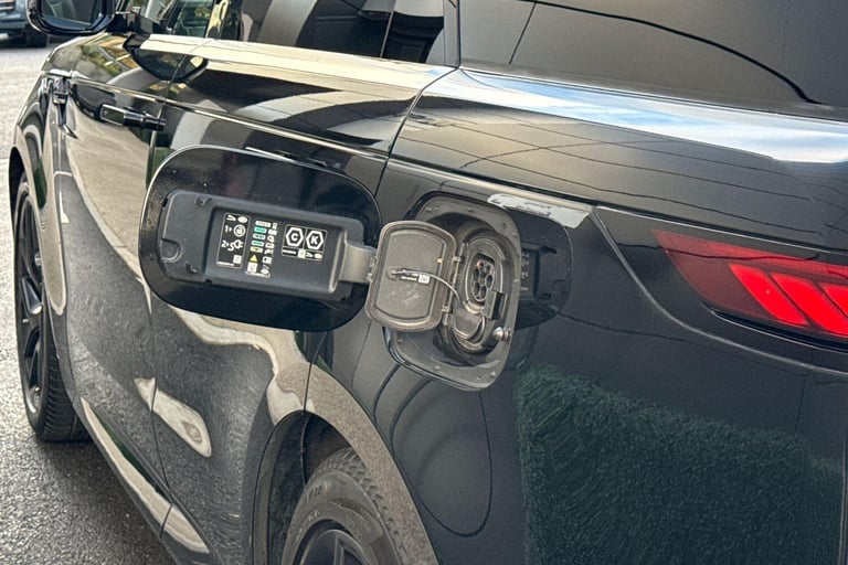 2023 Land Rover Range Rover Sport 3.0 P440e 38.2kWh Dynamic SE SUV 5dr Petrol Plug-in Hybrid Auto...