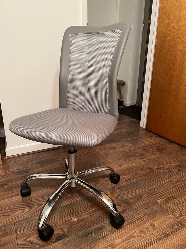 image for Grey desk chair with wheels