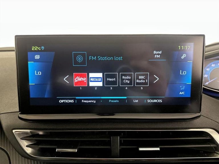 2021 Peugeot 3008 1.6 13.2kWh Allure e-EAT Euro 6 (s/s) 5dr Automatic SUV Hybrid Automatic