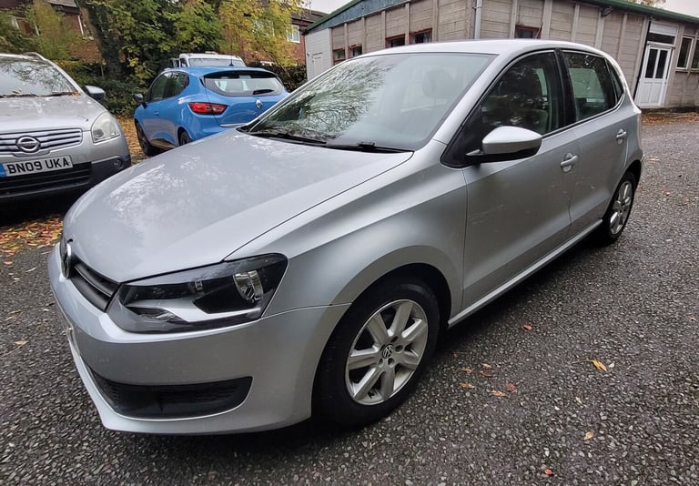 2010 Volkswagen Polo 1.4 SE 5dr HATCHBACK Petrol Manual