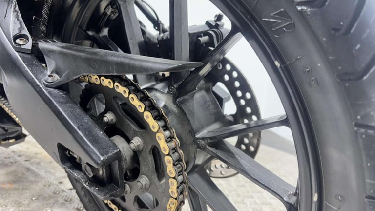 Yamaha MT-[Phone number removed]K 1 OWNER WARRANTY SERVICED 125CC LEARNER BIKE