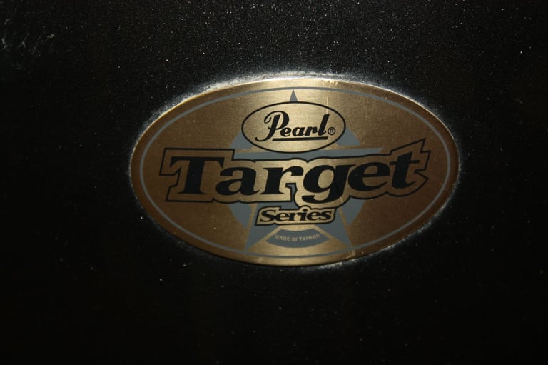 Pearl Target Series Black 5 Piece Refurbished Rock Drum Kit ~ 22in Bass + All Hardware ~ £350 ono