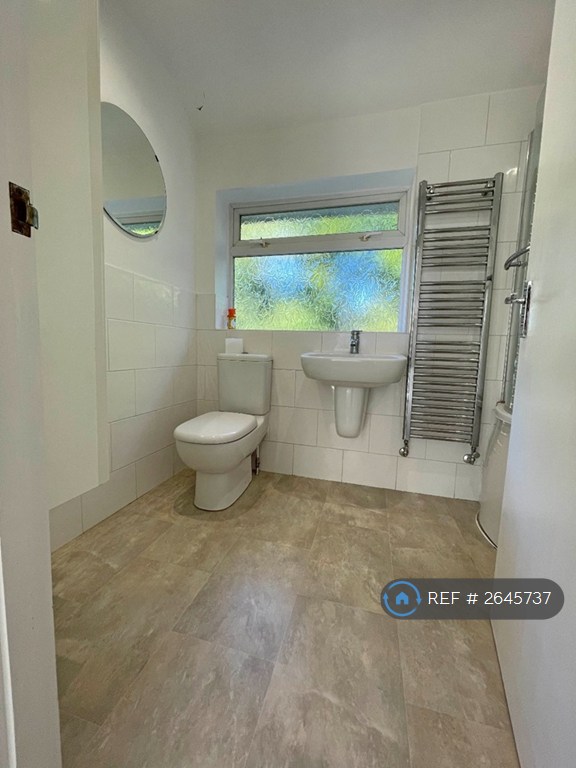 4 bedroom house in The Ridgeway, Marlow, SL7 (4 bed) (#2645737)