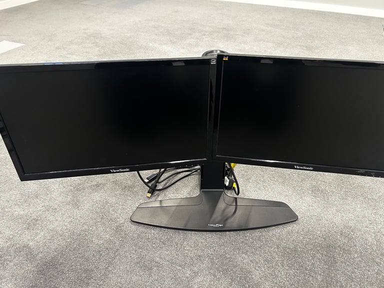 Dual monitors 