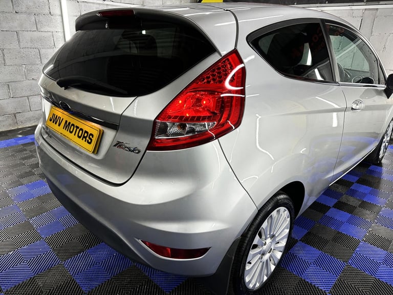 2009 Ford Fiesta 1.4 Titanium Hatchback 3dr Petrol Manual (133 g/km  94 bhp)