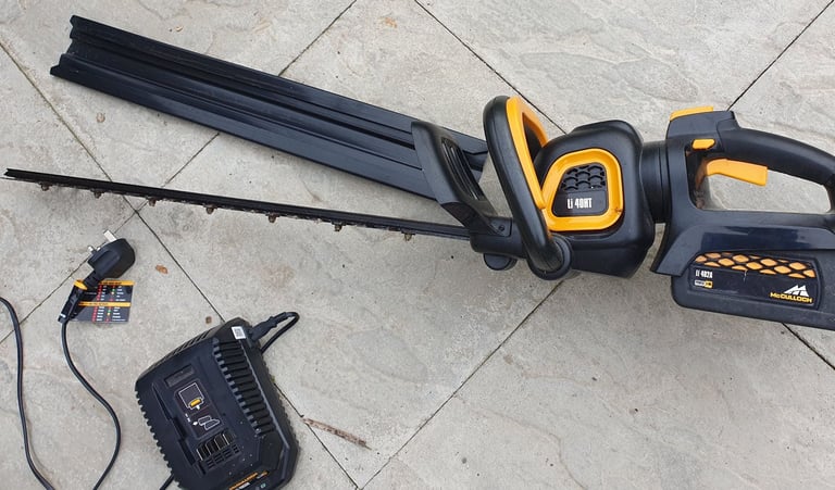 McCullock Cordless hedge trimmer 