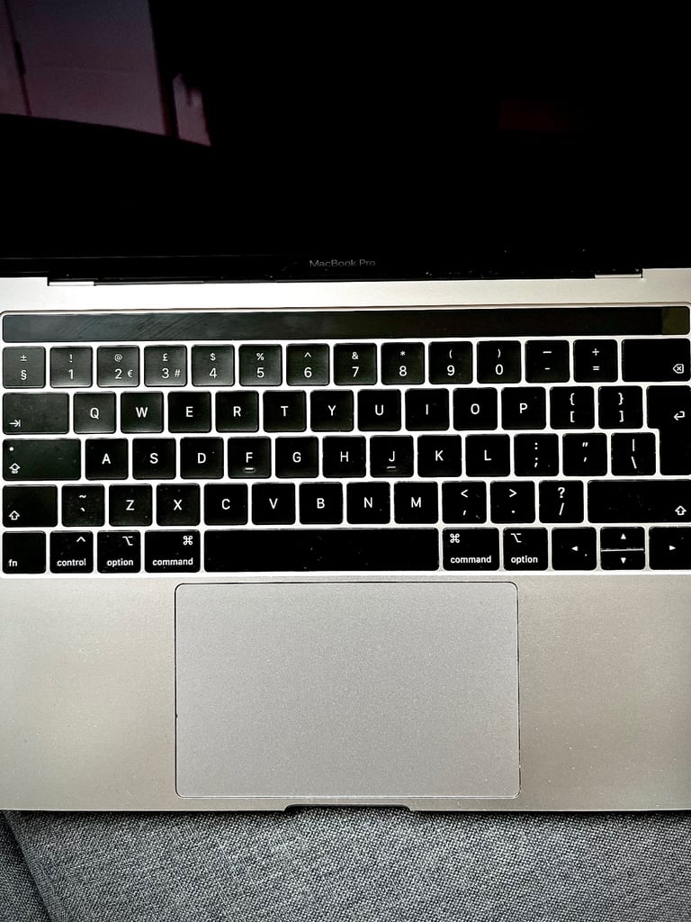 Apple MacBook Pro 13" (2019) – i5 1.4GHz / 8GB RAM / 128GB SSD / Touch Bar – Good Condition