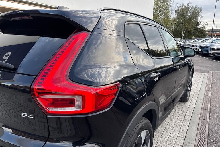 2022 Volvo XC40 2.0 B4 MHEV Ultimate SUV 5dr Petrol Hybrid DCT Auto Euro 6 (s/s) (197 ps) ESTATE ...