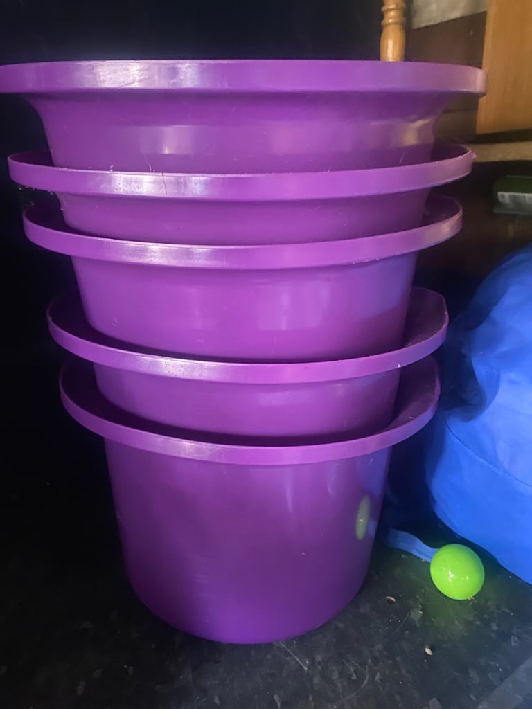 image for Horse feeders