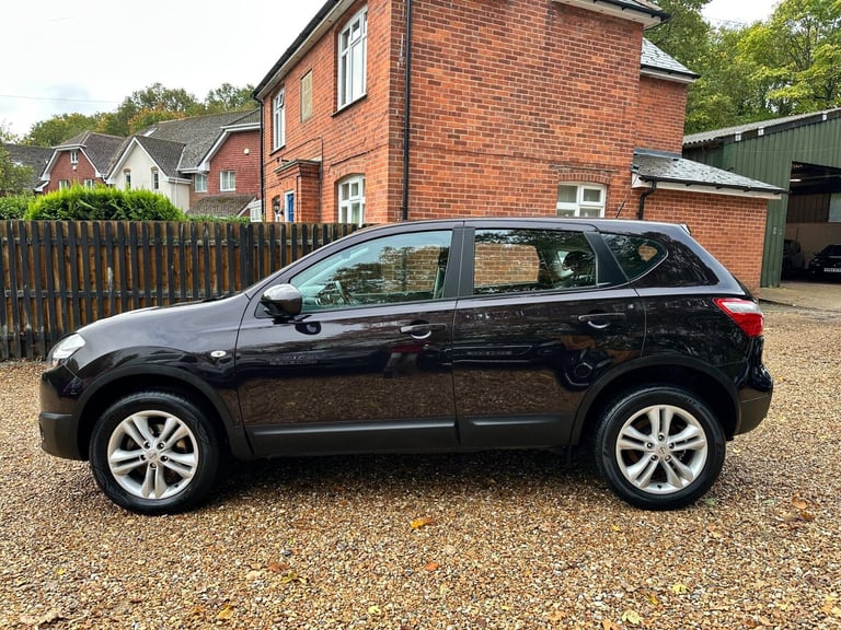 2012 Nissan Qashqai 1.5 dCi Acenta 2WD Euro 5 5dr HATCHBACK Diesel Manual