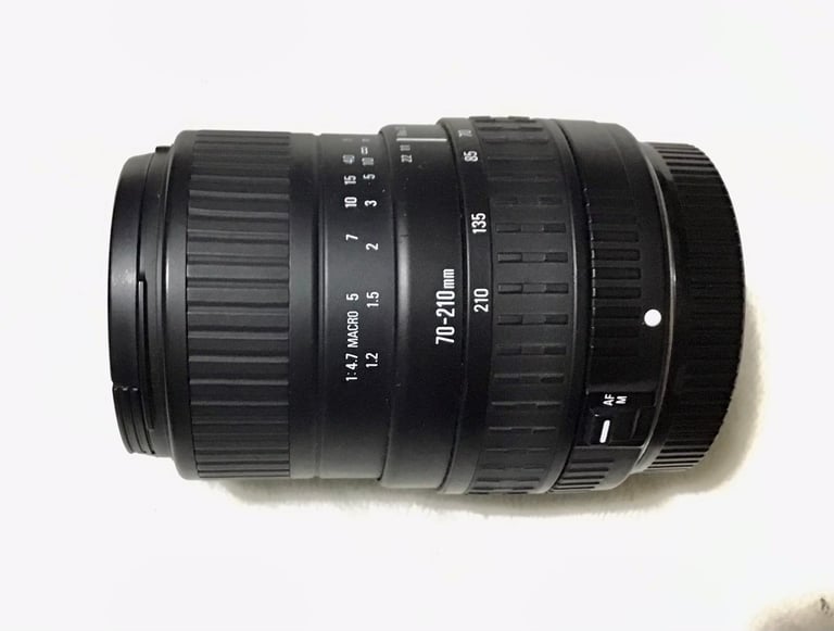 image for SIGMA 70-210mm/f4-5.6 U.C II (CANON EF FIT) ZOOM LENS REDUCED TO ONLY 