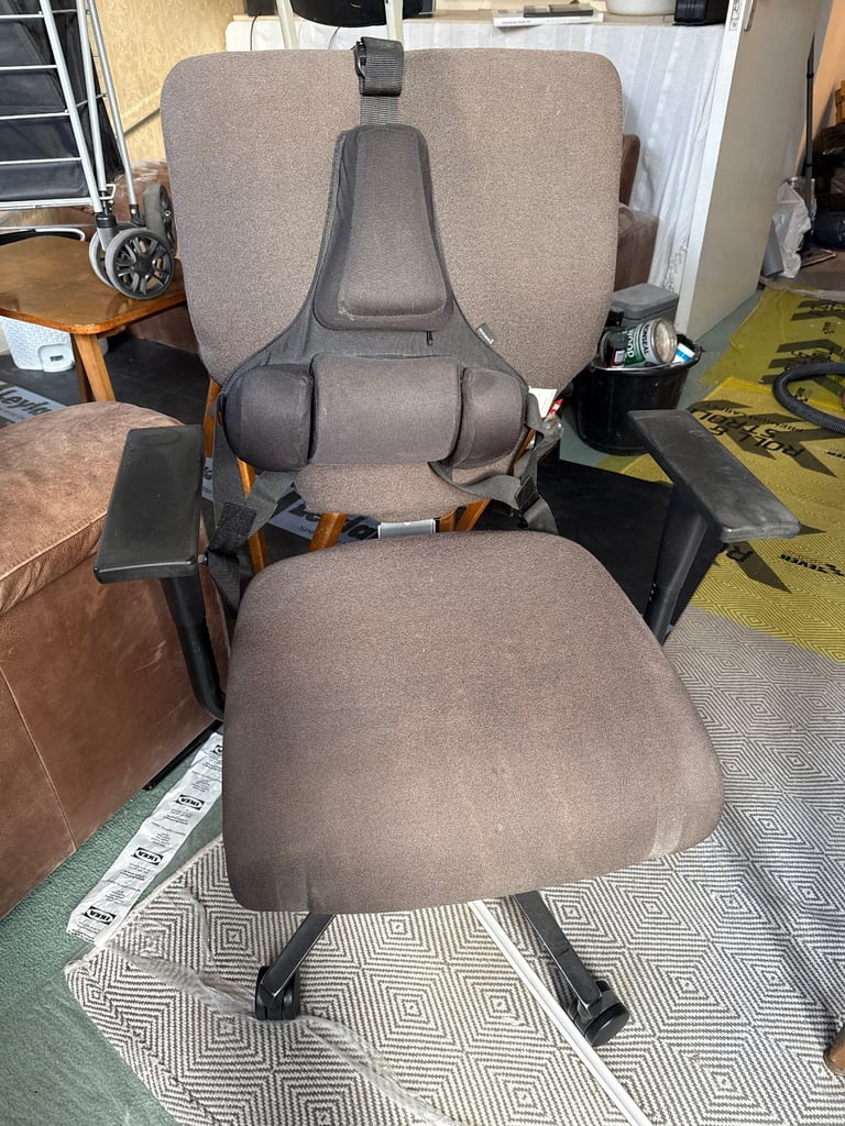 image for Office chair, fully functional 