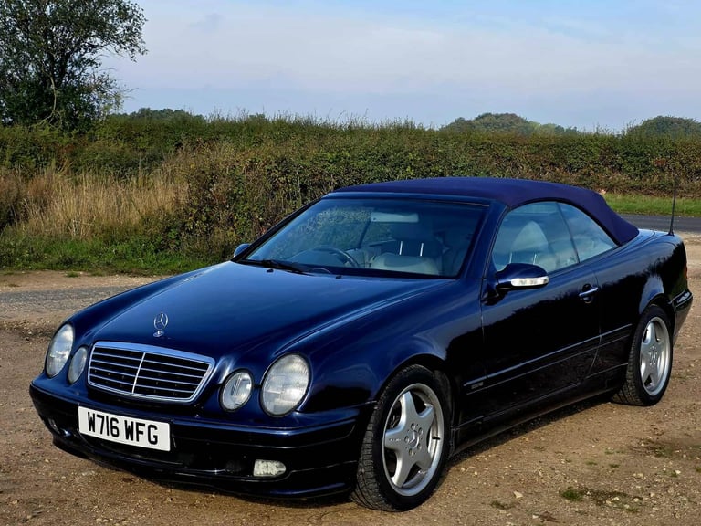 MERCEDES CLK 230 KOMPRESSOR AUTOMATIC CONVERTIBLE AVANTGARDE 