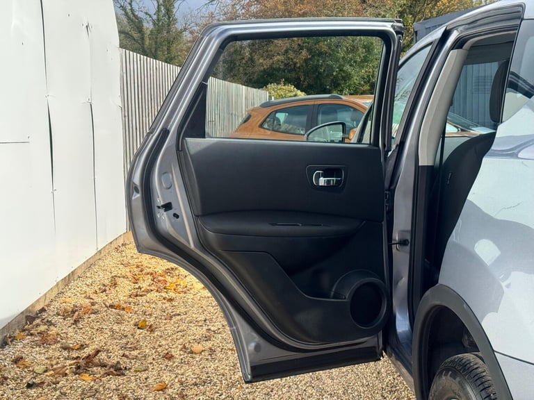 2013 Nissan Qashqai 1.6 Acenta 2WD Euro 5 (s/s) 5dr HATCHBACK Petrol Manual