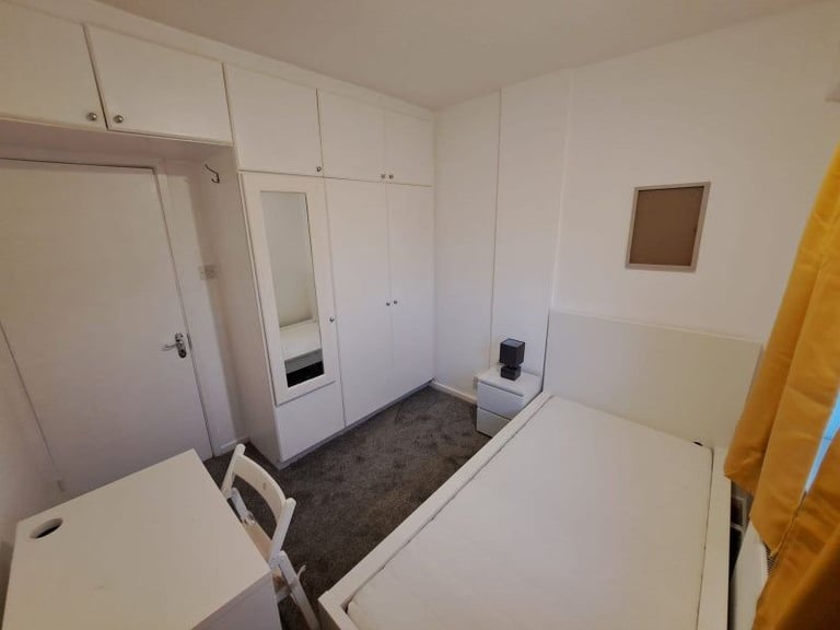 Single Room in Finchley Road💎💎