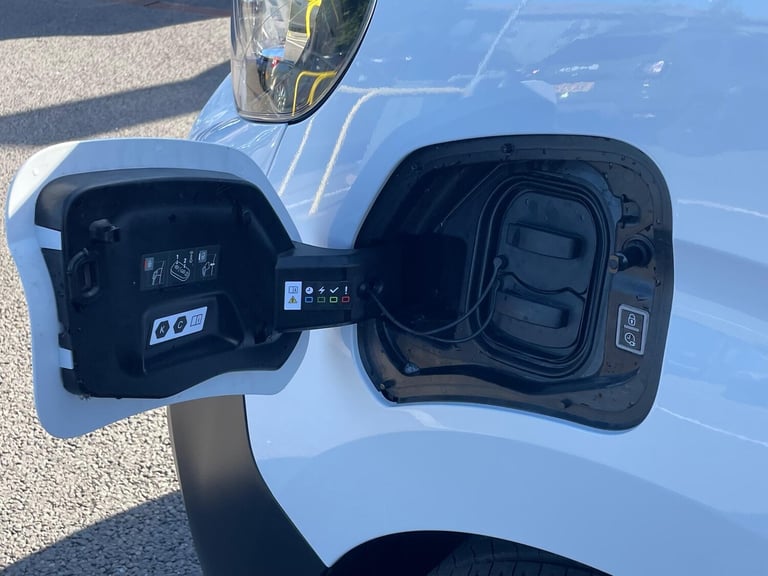 2024 Peugeot e-Expert e 1000 75kWh Professional Premium + Standard Panel Van Auto MWB 6dr (7kW Ch...