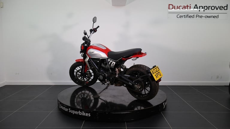 DUCATI SCRAMBLER ICON GEN2 EX-DEMO - 2023 - 1100 MILES