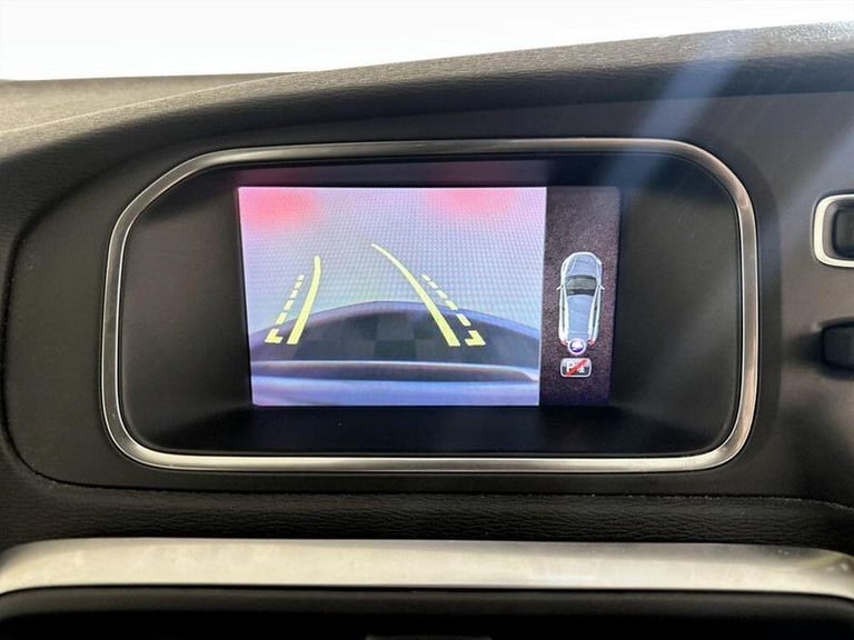 2019 Volvo V40 Cross Country 1.5 T3 GPF Pro Auto Euro 6 (s/s) 5dr Automatic Hatchback Petrol Auto...