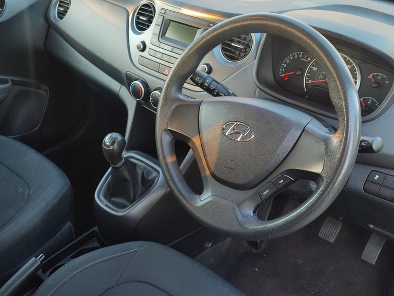 2017 Hyundai i10 1.0 S 5dr HATCHBACK Petrol Manual