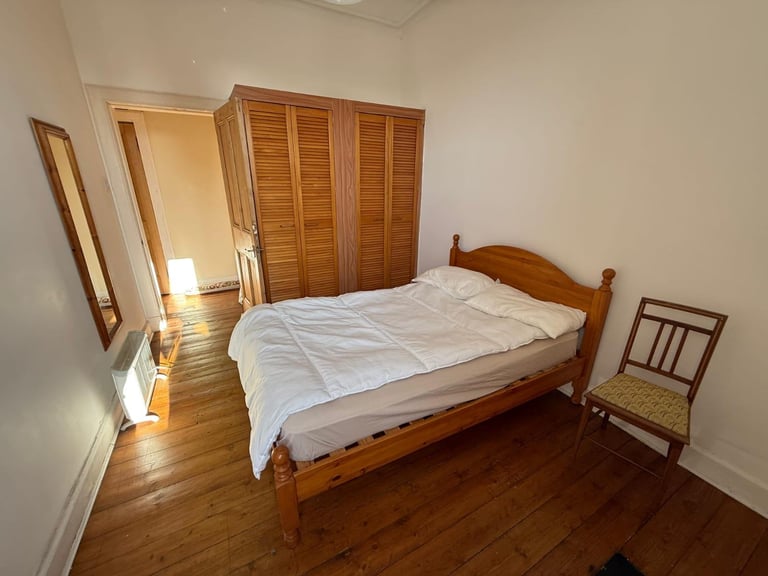 Bedroom to let